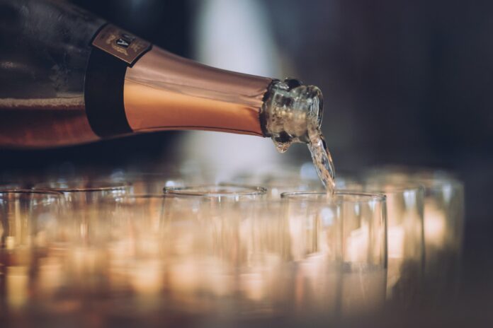 Sparkling Wine Trends 2021 2022 champagne prosecco rose wines