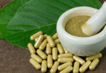 Kratom’s Edge: The Fine Line Between Remedy and Risk kratom