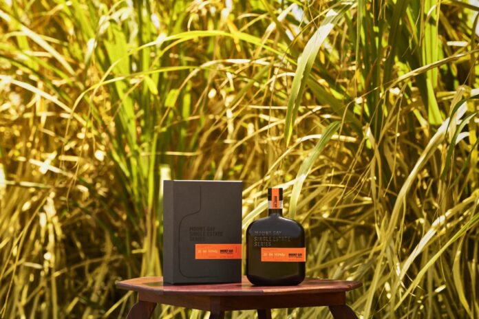 Mount Gay-SES-25-04-bottle-and-coffret Mount Gay Single Estate Series 25_04_Vt19dp rum.