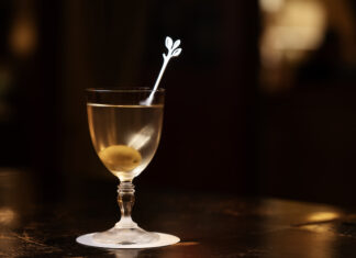 Behind the Beverage: The Smoggy Martini at Bar Mara Smoggy Martini