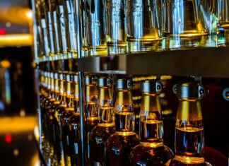 Report: U.S. Spirits Sales Continue Decline, But RTDs Stay Strong discus distilled spirits economic report 2026
