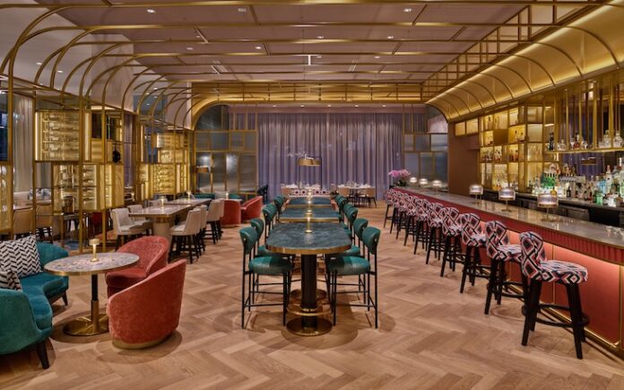 The bar at the St. Regis San Francisco