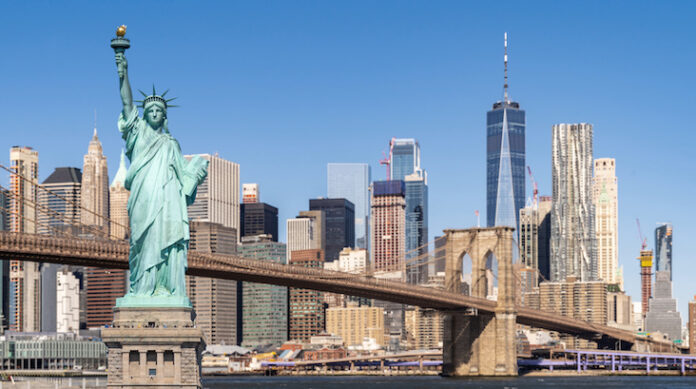 Brooklyn bridge with cityscape of Lower Manhattan
