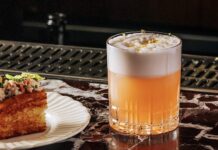 Apricot Fizz cocktail
