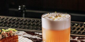 Apricot Fizz cocktail