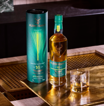 Glenfiddich & Aston Martin Formula One Team 16-Year-Old Limited-Edition Release No. 2