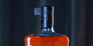 Knob Creek 12 Year Old Cask Strength Bourbon